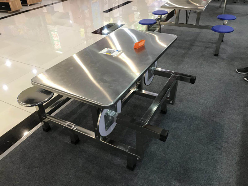 不銹鋼餐桌椅3